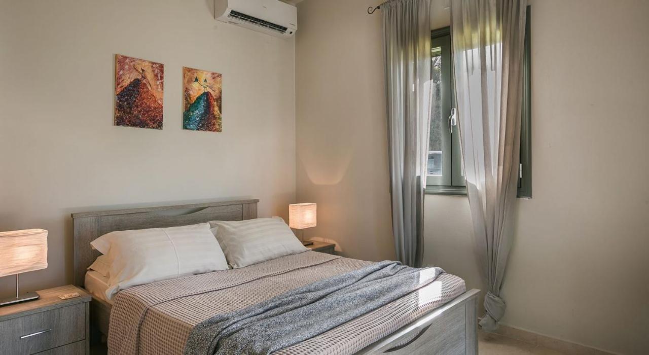 Villa Elaia Свороната Екстер'єр фото